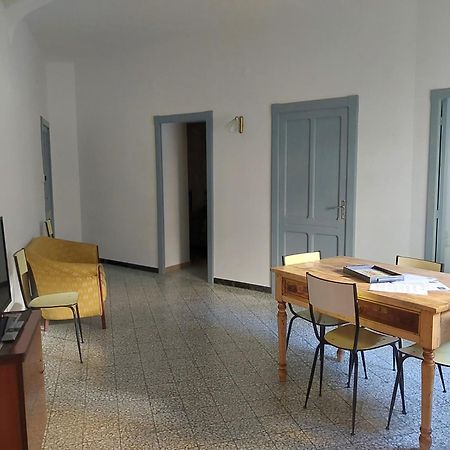 Casa Vacanze Zarinu Orgosolo Buitenkant foto